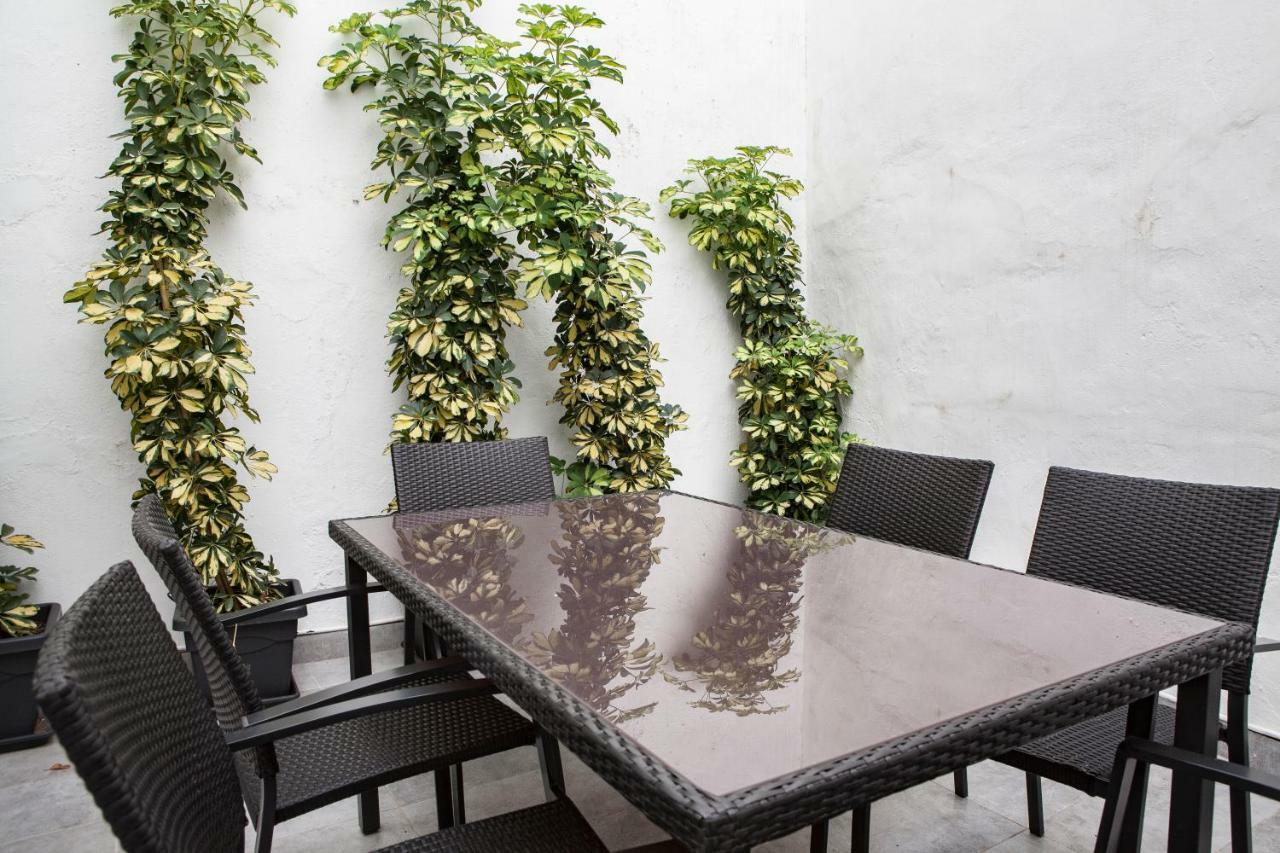 Apartamento Mendoza Sevilla Eksteriør bilde